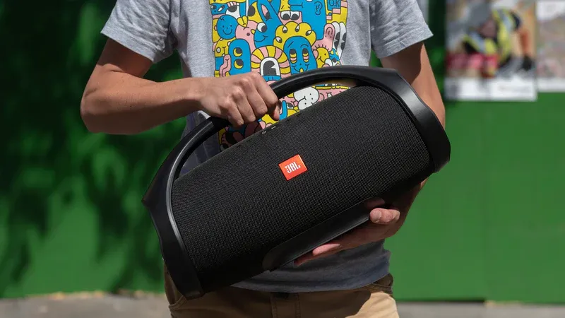 JBL Boombox 2 Review